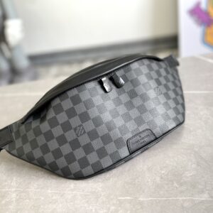 Lv Discovery Bumbag PM