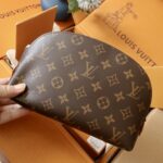Lv Cosmetic Pouch PM