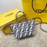 Fend Mini Roll bag