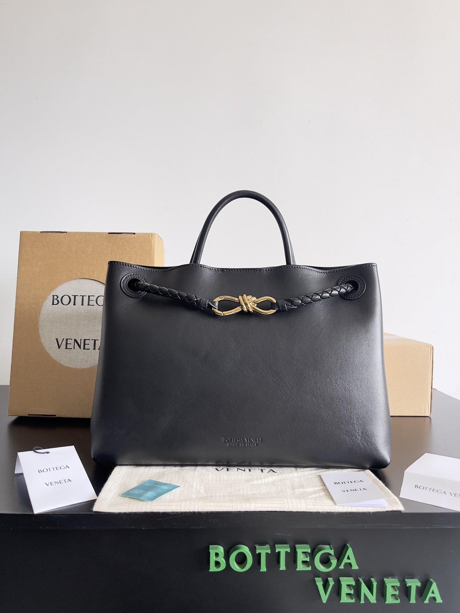 Btg Andiamo Intrecciato Shoulder Bag Btg Andiamo Intrecciato Shoulder Bag