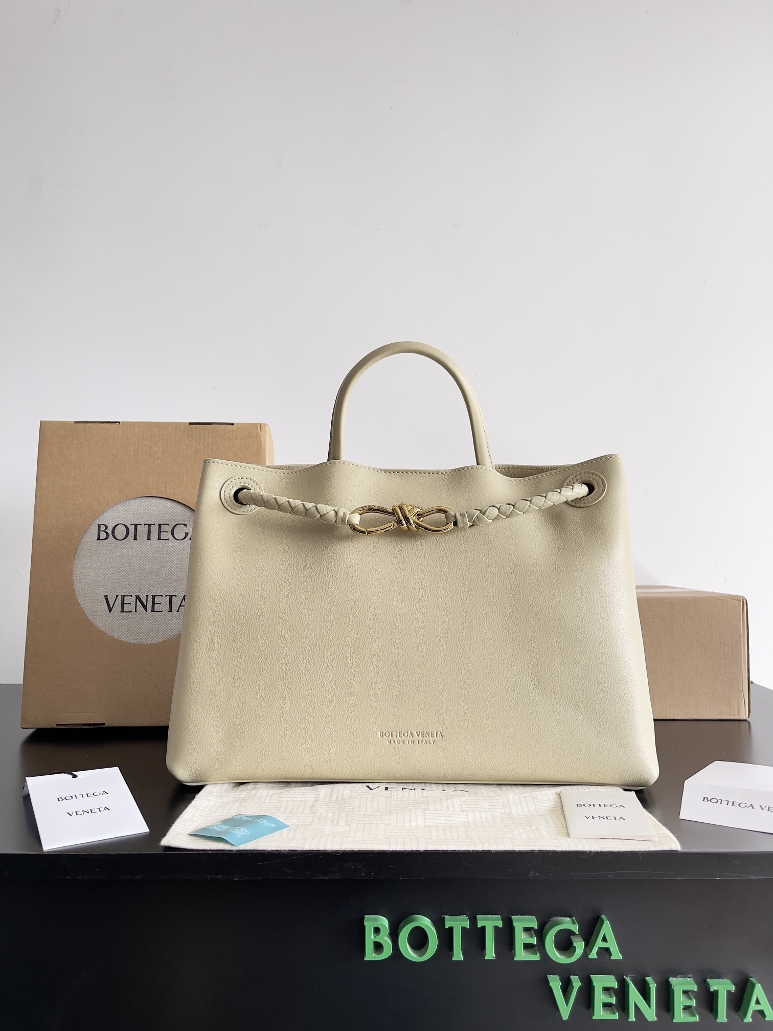 Btg Andiamo Intrecciato Shoulder Bag