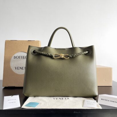 Btg Andiamo Intrecciato Shoulder Bag