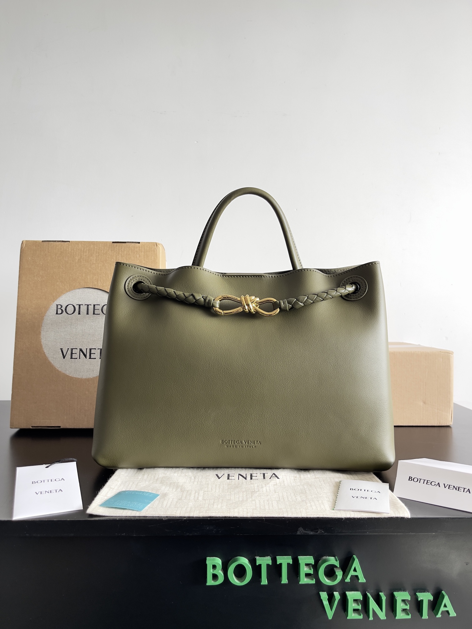 Btg Andiamo Intrecciato Shoulder Bag