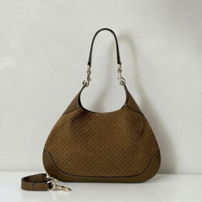 GG B medium Shoulder Bag