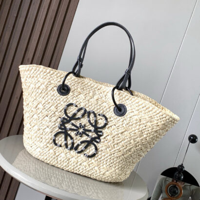 Loe Anagram Basket bag