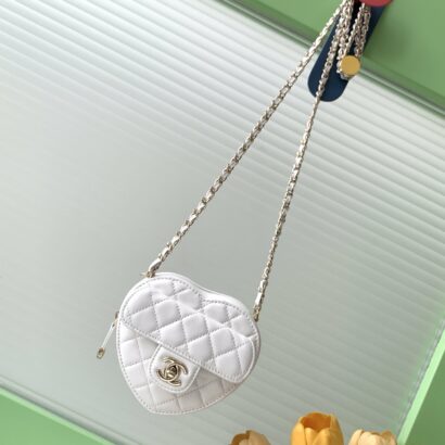 Chane Mini Heart Bag