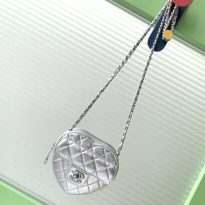 Chane Mini Heart Bag
