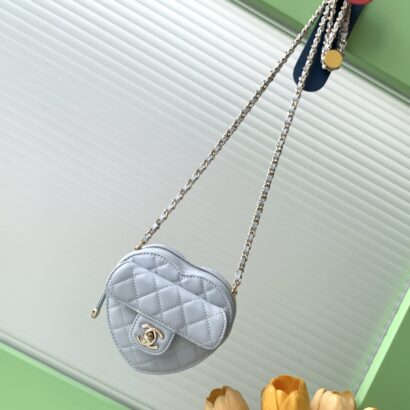 Chane Mini Heart Bag