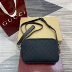 GG Supreme Small crossbody bag