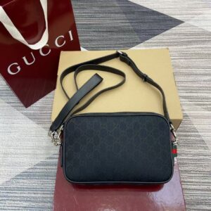 GG Supreme Small crossbody bag