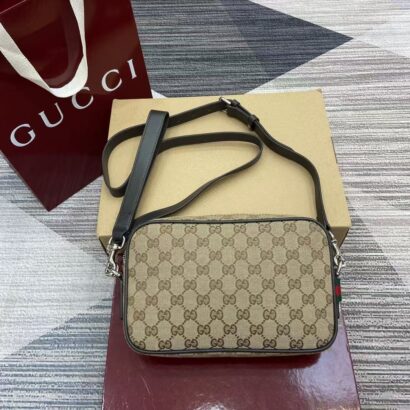 GG Supreme Small crossbody bag