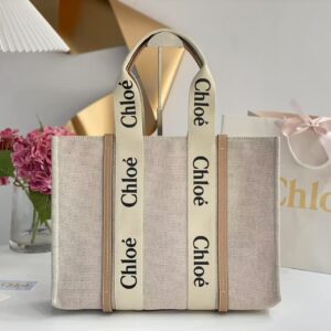 Cloe Woody tote bag