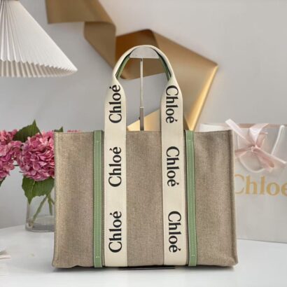 Cloe Woody tote bag