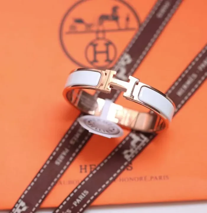Classic Enamel Bangle