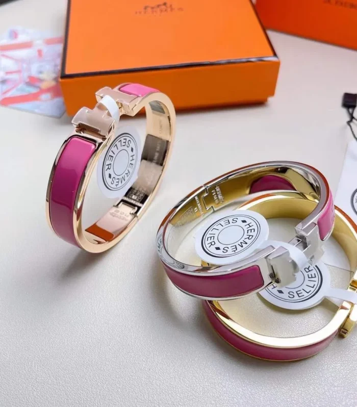 Chic H Bracelet