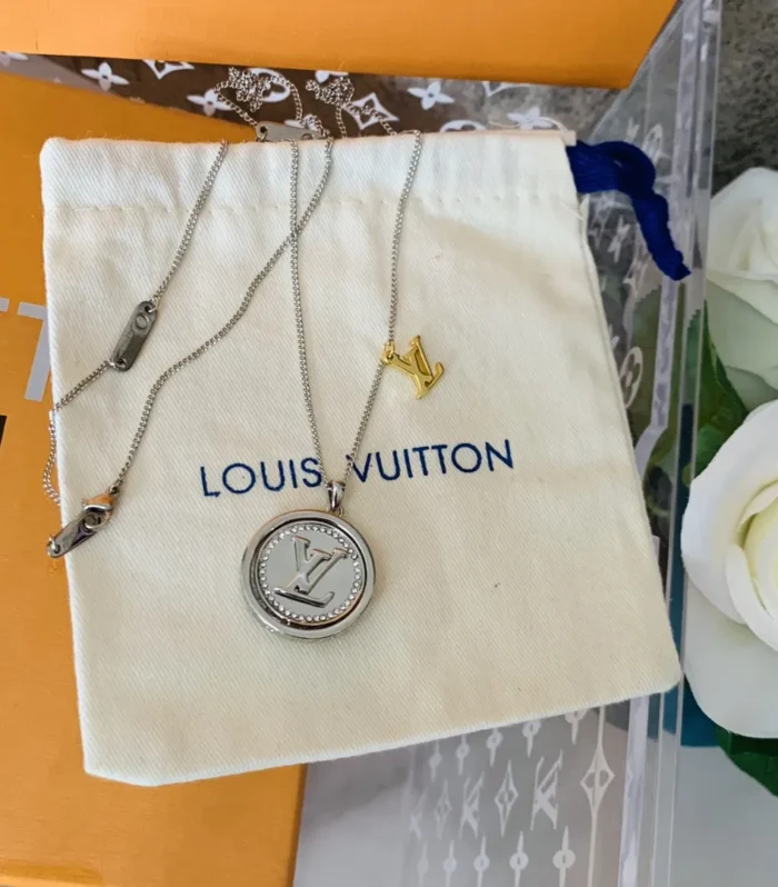 Catch Necklace