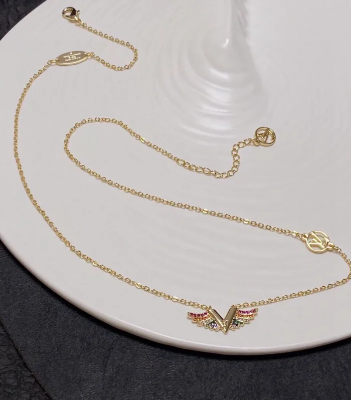 Brilliant-Cut LV Necklace Gold
