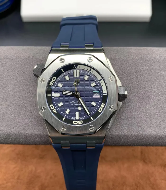 15710 Blue Dial Watch