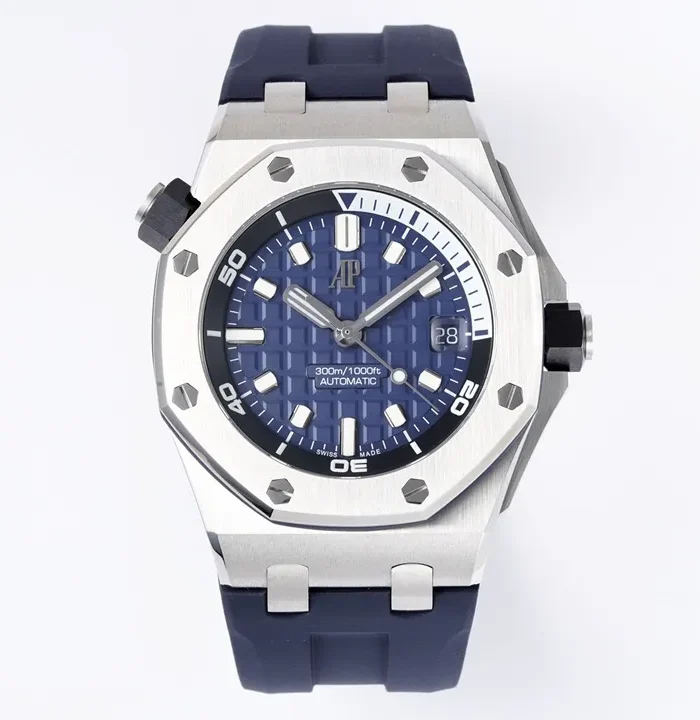 15720 Dive Watch 42mm