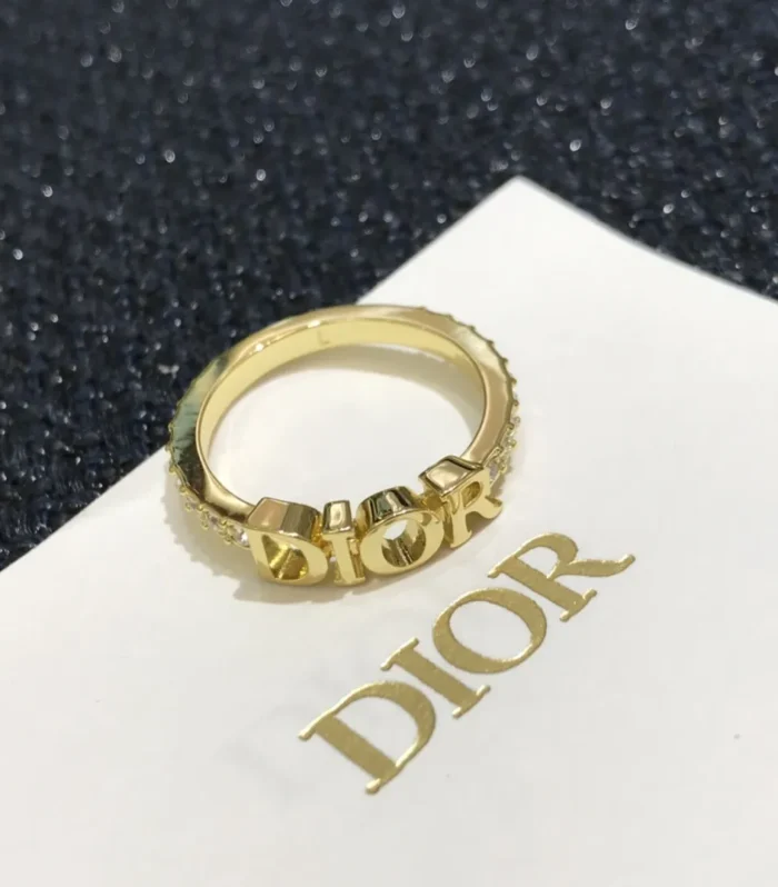 CD Crystal Heart Ring