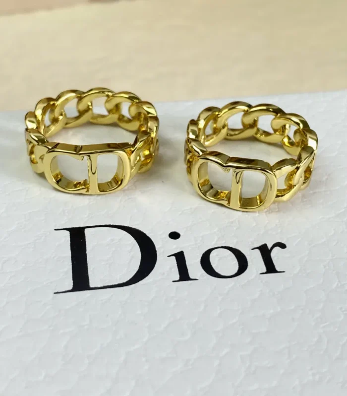 CD Chain Ring Gold