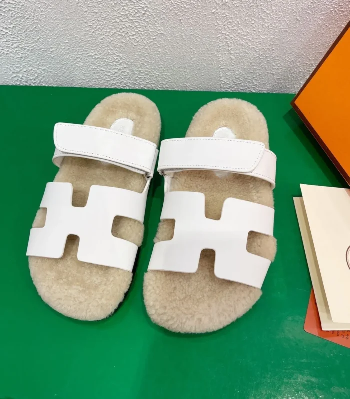 Chypre Sandal White shearling insole White goatskin lining
