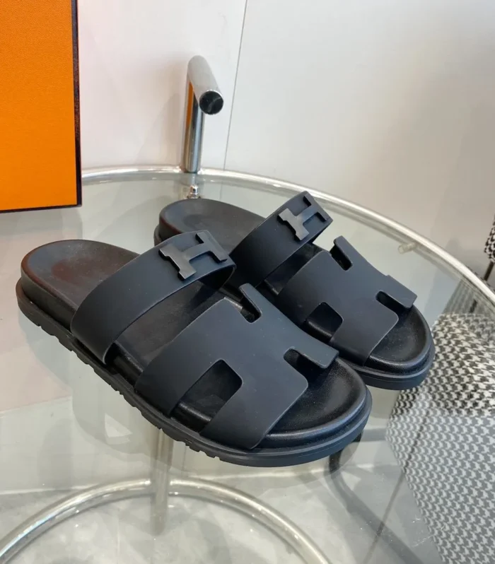 Chypre Sandal Black Leather