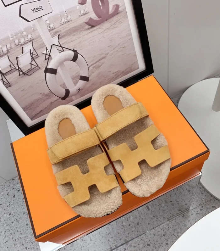 Chypre Sandal Beige shearling insole Light Brown Velvet leather lining