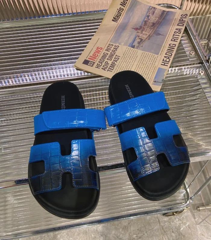 CHYPRE SANDAL OMBRE BLACK COBALT CALFSKIN