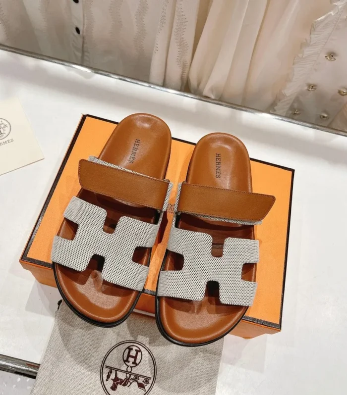 CHYPRE SANDAL BRIGHT BROWN LAMBSKIN AND SILVER DENIM
