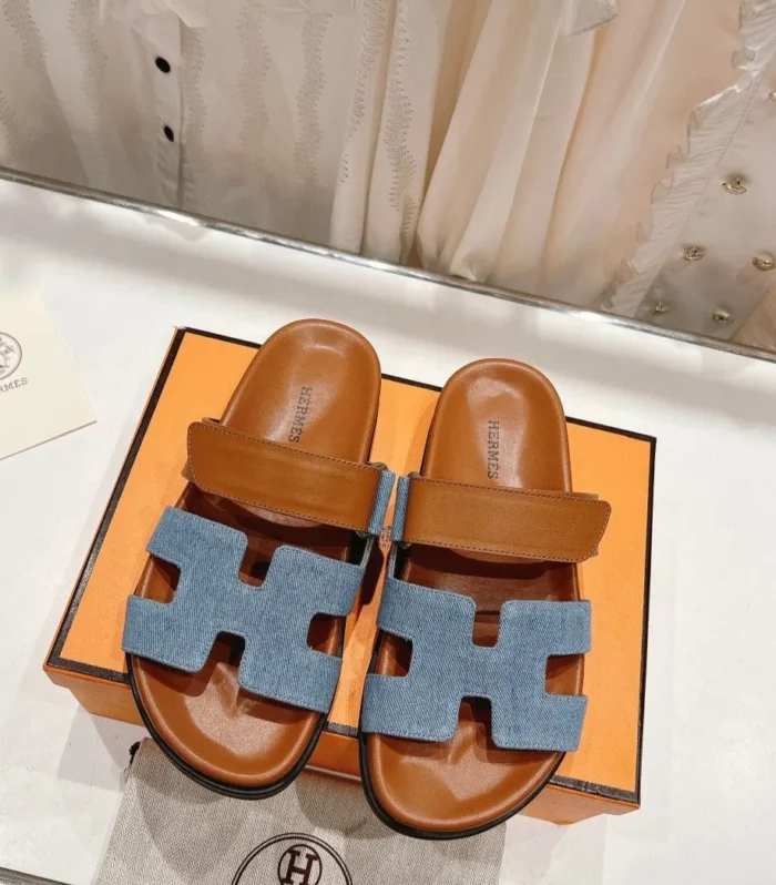 CHYPRE SANDAL BRIGHT BROWN LAMBSKIN AND BLUE DENIM
