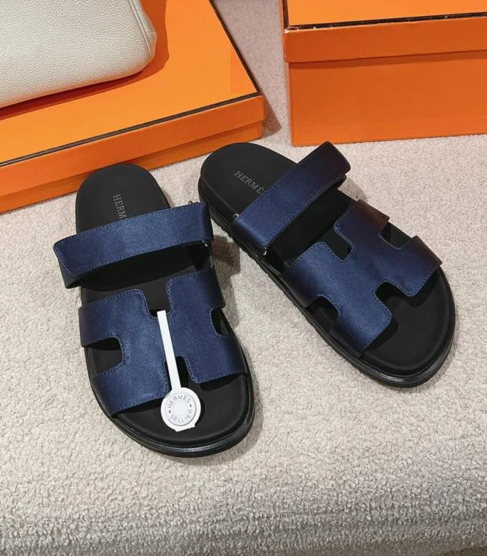 CHYPRE SANDAL BLACK MIX LIGHT BERRY CALFSKIN
