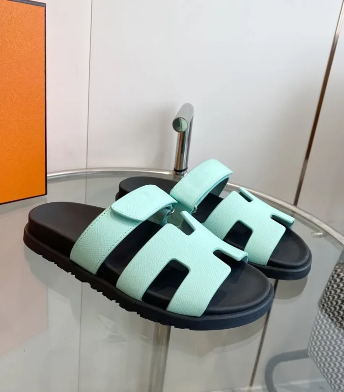 CHYPRE EPSOM Sandal Light Tiffany Leather