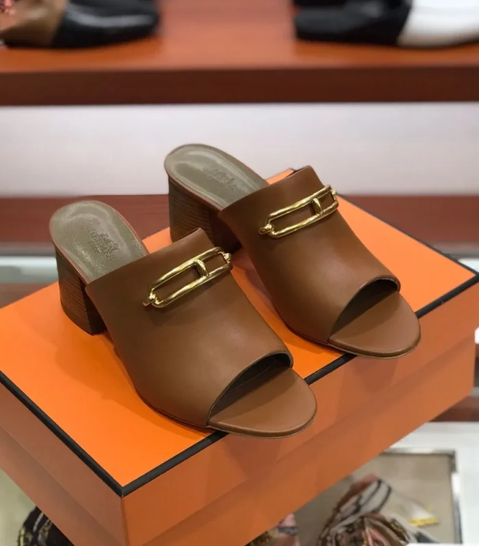 CAMILLA MULE 65 CARAMEL CALFSKIN