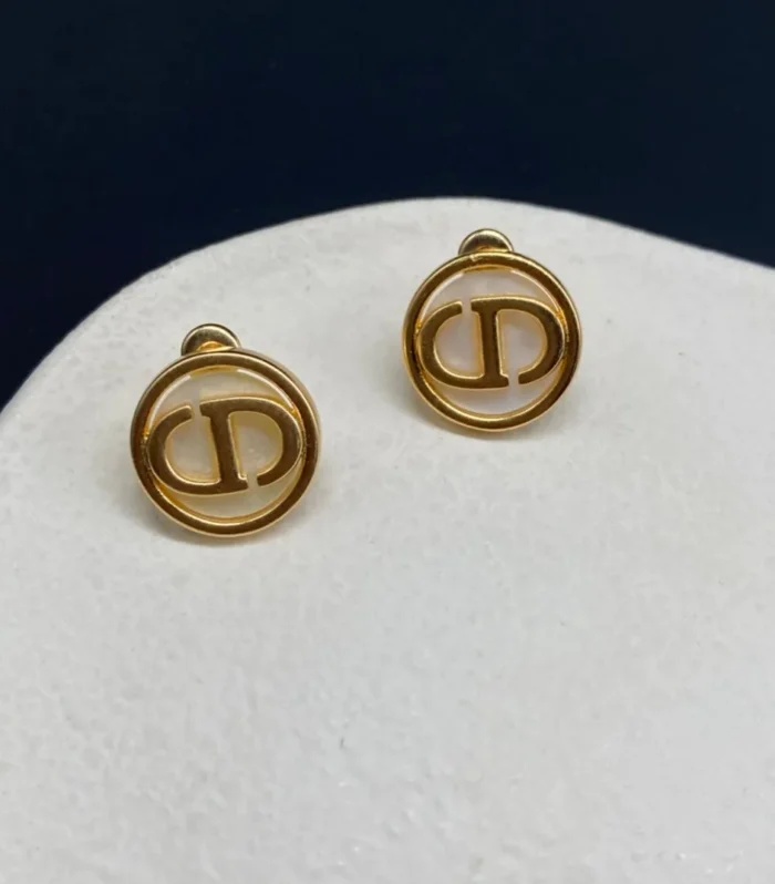 CD STUD EARRINGS MOP ANTIQUE GOLD