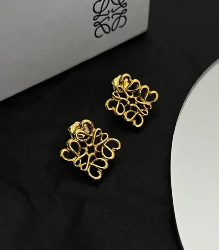 ANAGRAM MINI EARRINGS