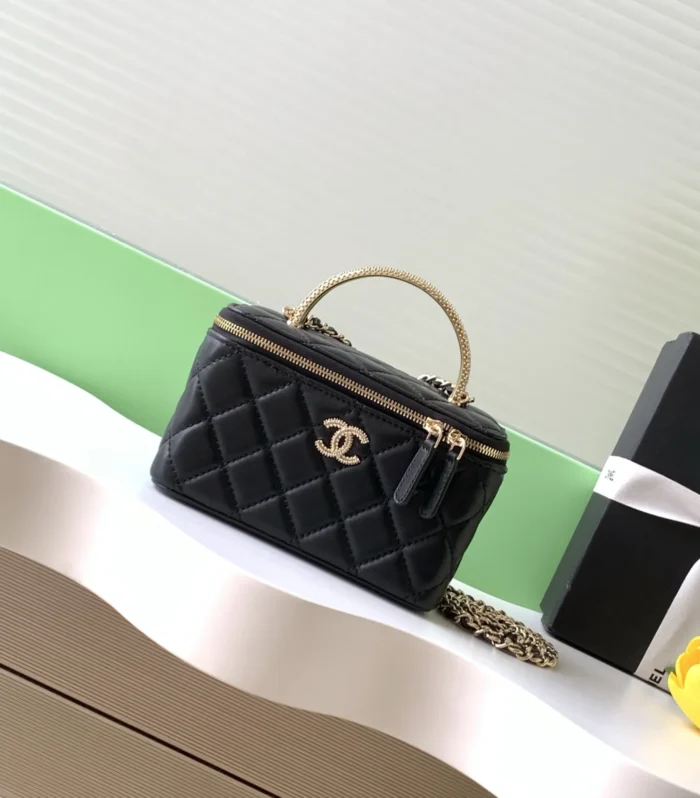 Coco Handle Vanity Case
