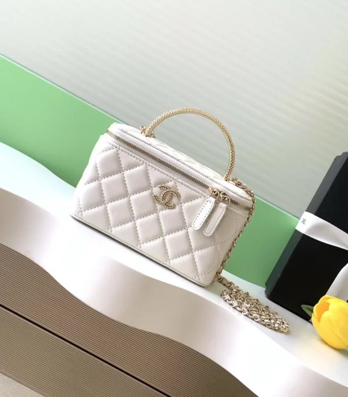 Coco Handle Vanity Case