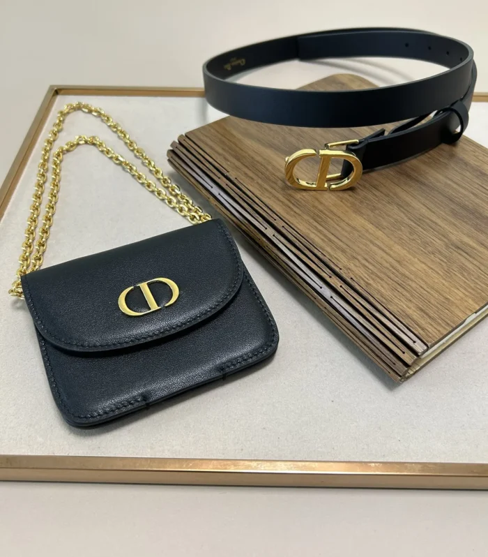 30 Montaigne Belt Bag