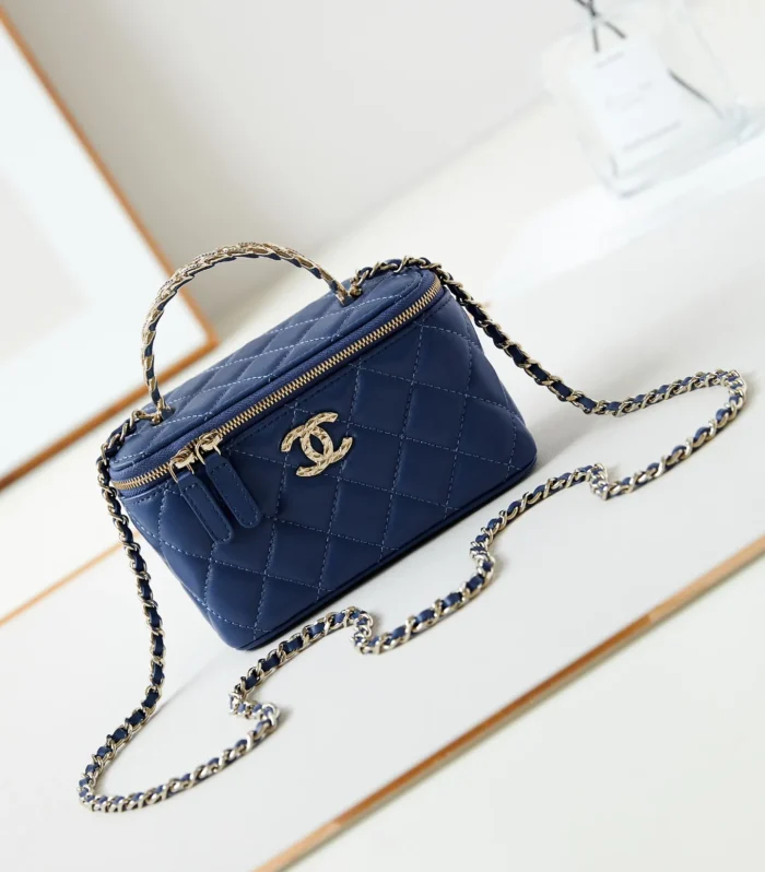 Coco Handle Diamond Top Handle