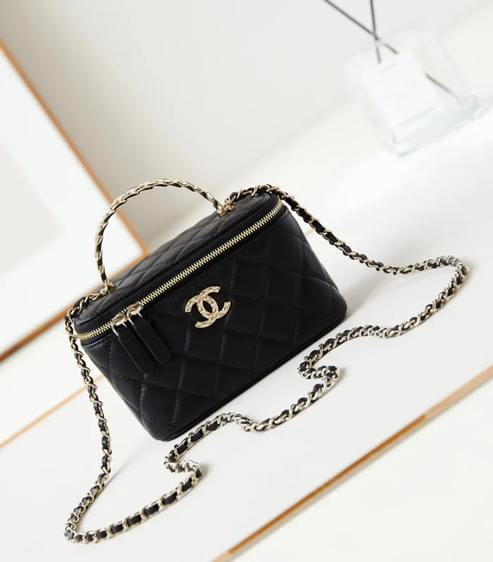 Coco Handle Diamond Box Bag