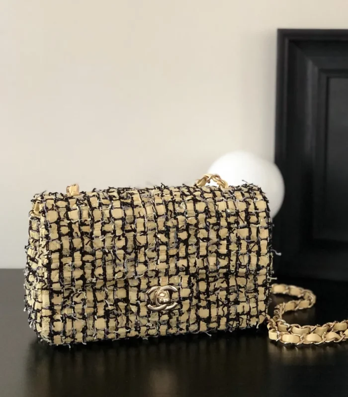 Classic Flap Woven Wool Yellow