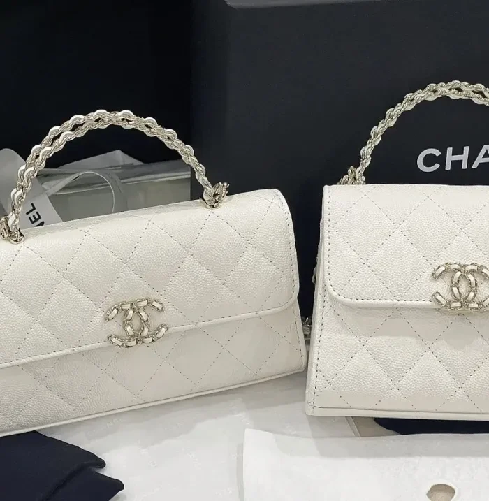 Classic Flap White
