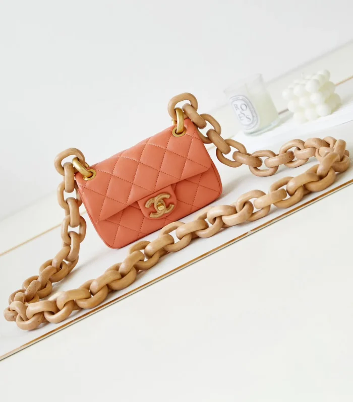 Classic Flap Small Peach Wood