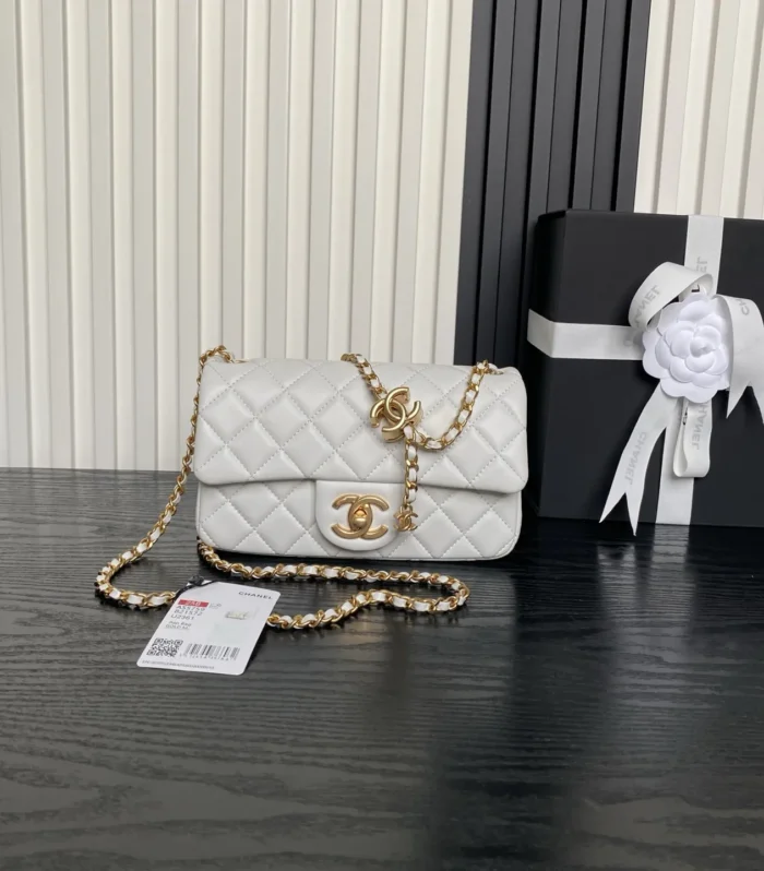 Classic Flap Small Lambskin Gold