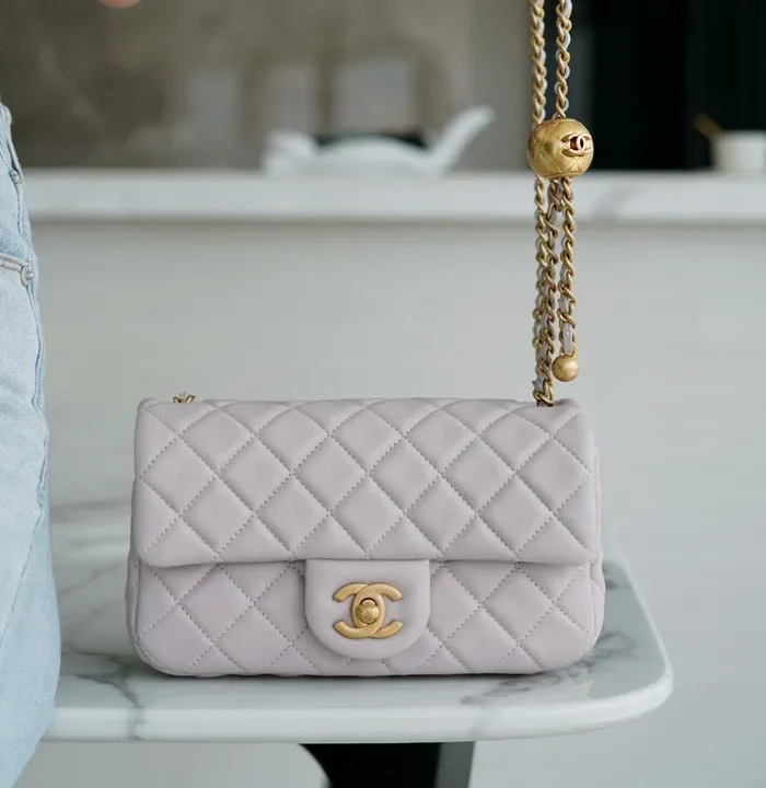 Classic Flap Mini Lilac