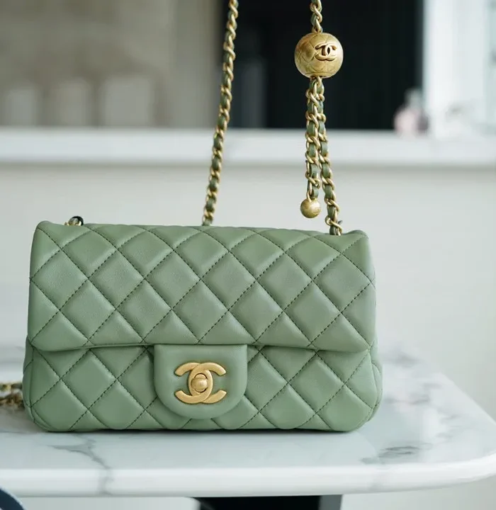 Classic Flap Mini Matcha Green