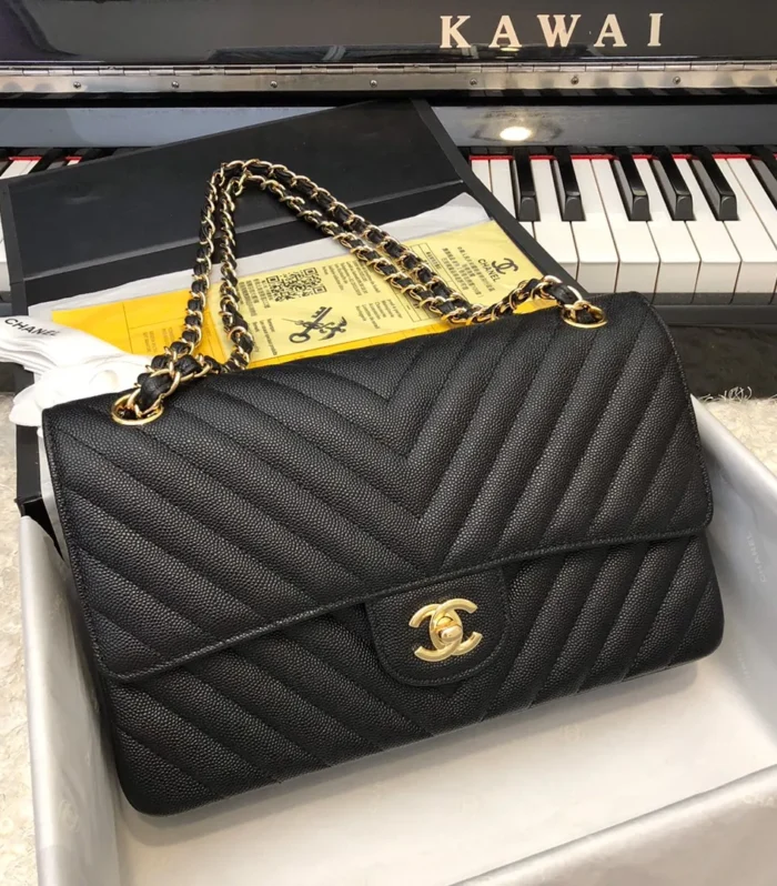 V-Shape Flap Bag 25CM