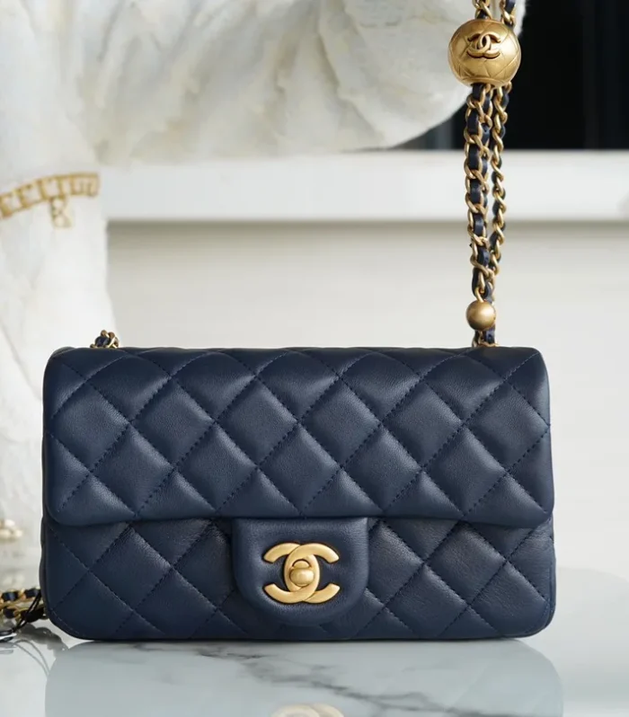 Classic Flap Mini Dark Blue