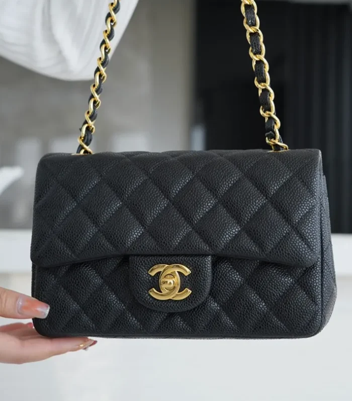 Classic Flap Mini Black Gold